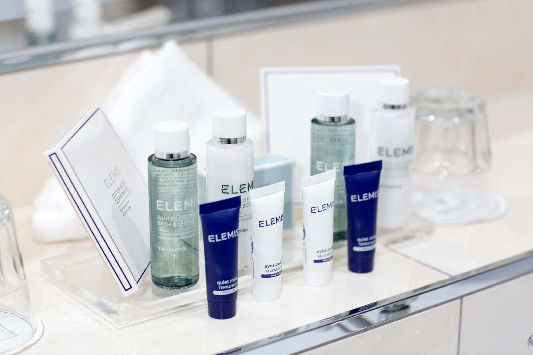 Macdonald Bath Spa Hotel Екстериор снимка The photo shows a collection of skincare products arranged neatly on a countertop. There are several bottles and tubes, all branded with the name "ELEMENT." 

- On the left, there are two bottles: one is a clear liquid in a tall bottle, and the other